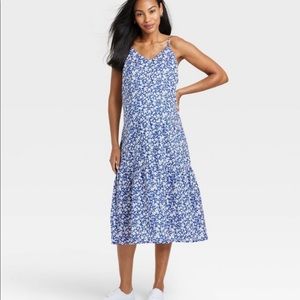 NEW The Nines By Hatch Maternity Floral Dress - size L Large Blue White Floral